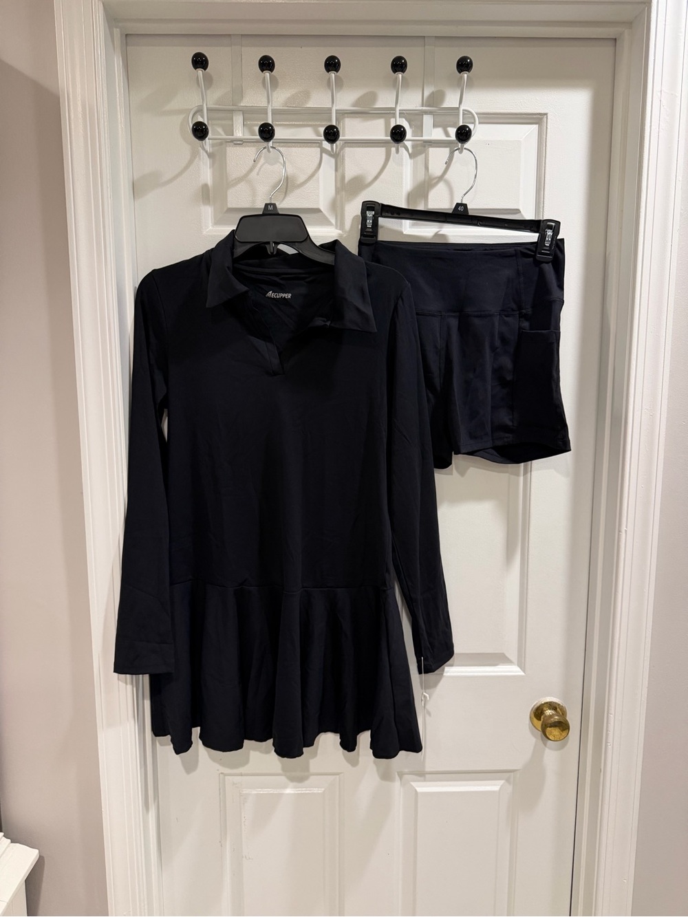 NWT Ecupper Black Long-Sleeve Sports Dress  w Shorts Sz L